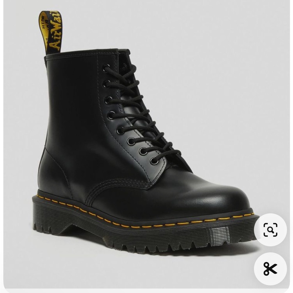 Dr Marten 1460 bex smooth leather lace up boots